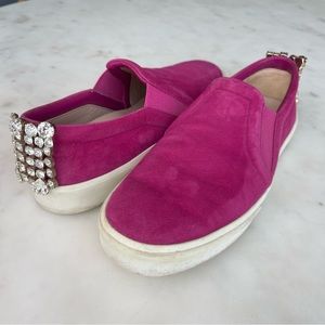 STIART WEITZMAN raspberry suede Harlow gem tassel sneaker